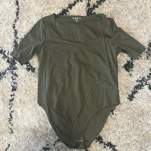 Never worn olive green perfect fit body suit